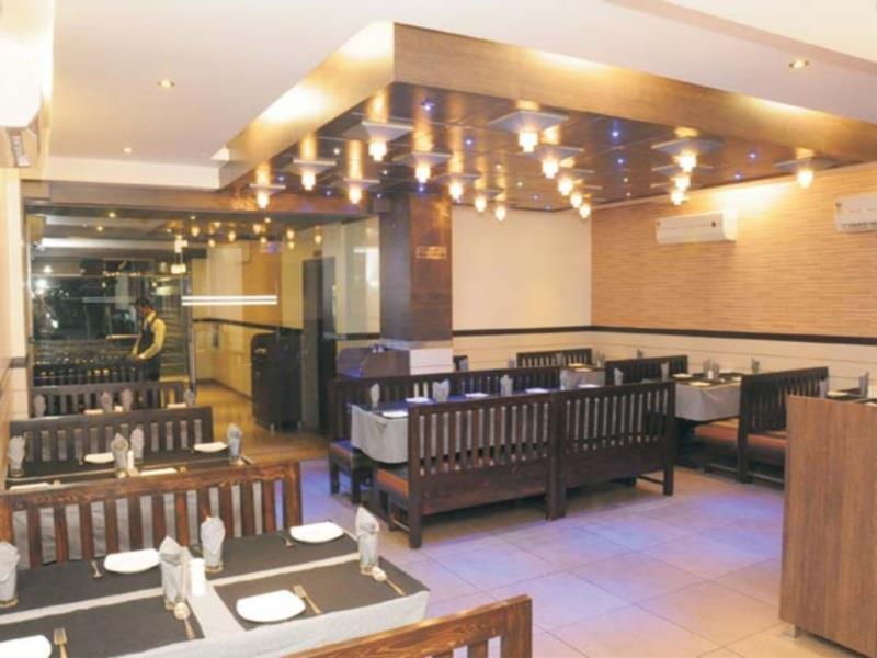 太阳广场酒店 Ankleshwar 外观 照片